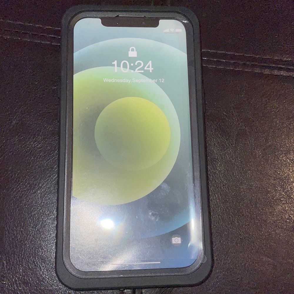 IPHONE 13 BLACK CASE